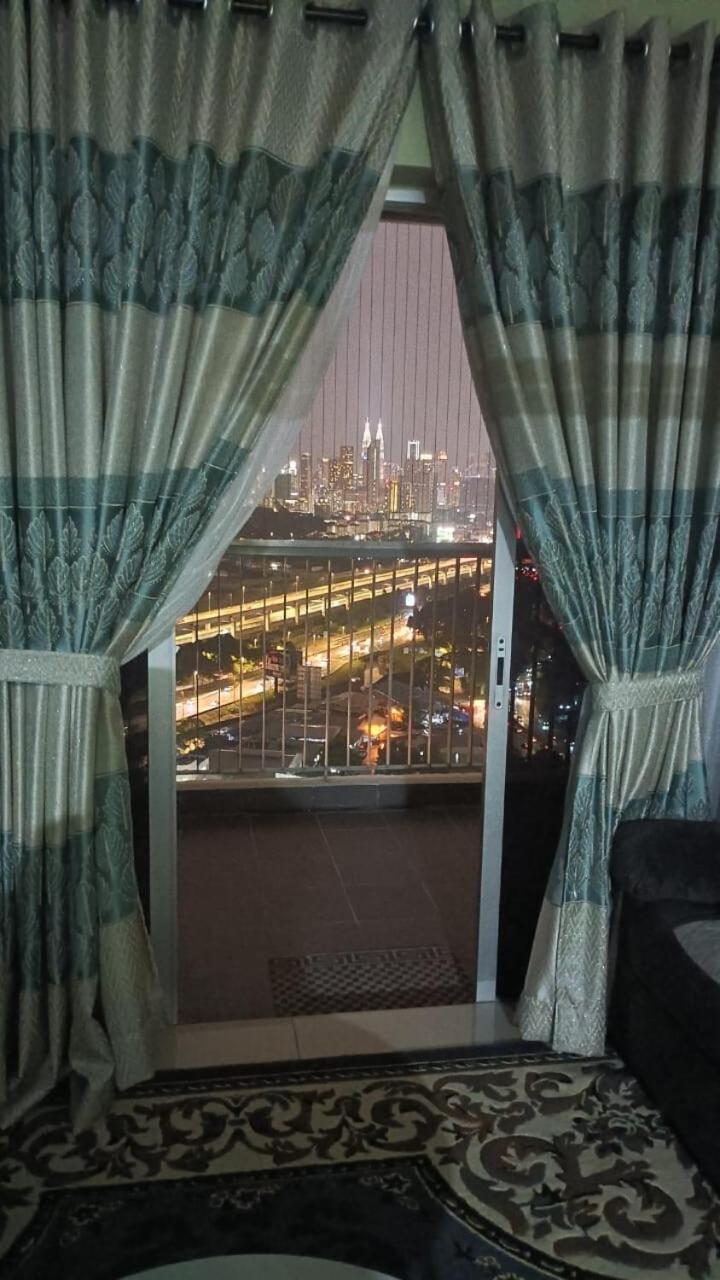 Twin Tower View Apartment *
